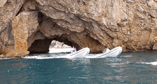barco disponible para alquilar